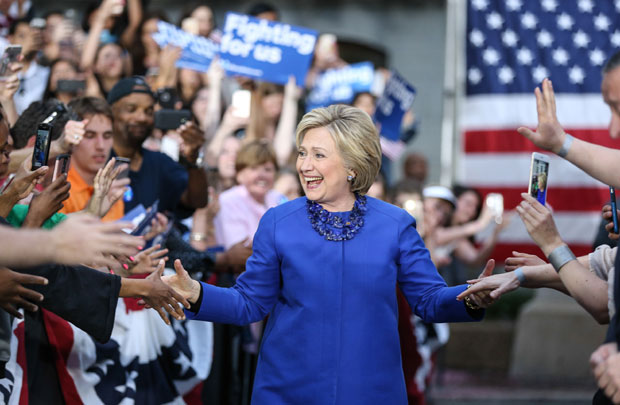 Хилари и Трамп опет убедљиво победили